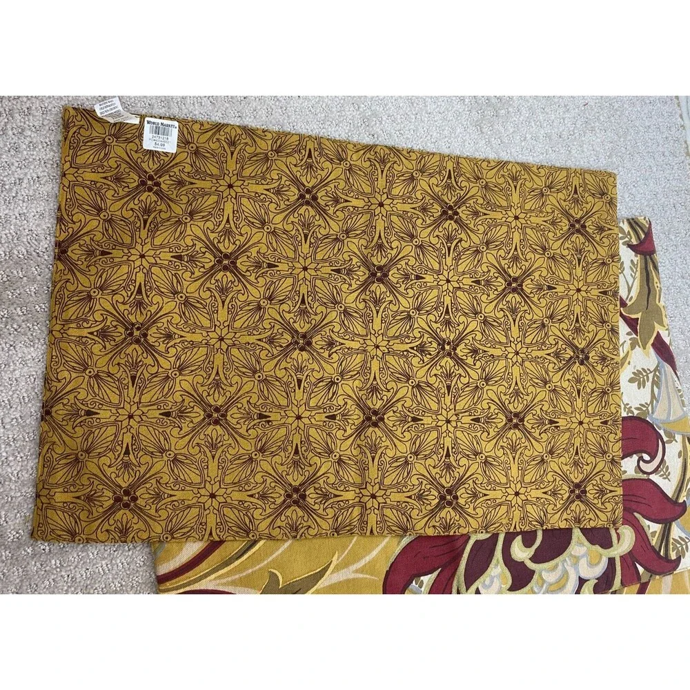 World Market Set of 4 Floral NWT Placemats Green and Maroon 13 x 19 Cotton